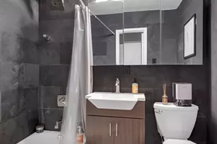 240 E 35th St, New York, NY 10016 - Photo 4