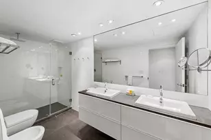 111 E 56th St, New York City, NY 10022 - Photo 8