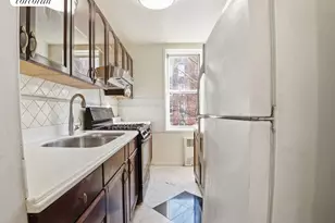 1475 Thieriot Ave, New York City, NY 10460 - Photo 2