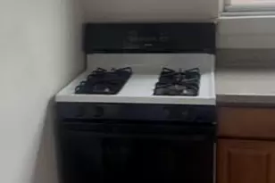 76-33A Commonwealth Blvd, New York City, NY 11426 - Photo 4