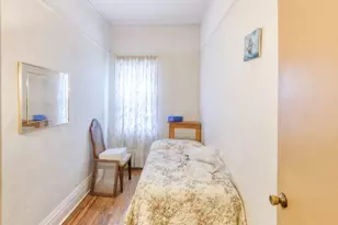 71-53 69th St, New York City, NY 11385 - Photo 10