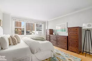 360 W 22nd St, New York City, NY 10011 - Photo 6