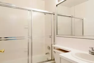 330 E 39th St, New York City, NY 10016 - Photo 6