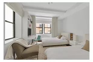 110 Central Park S, New York City, NY 10019 - Photo 16