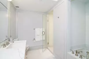 21 E 61st St, New York, NY 10065 - Photo 8