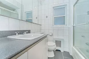 2644 E 27th St, New York City, NY 11235 - Photo 36