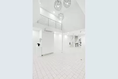 22 E 81st Street #1, New York, NY 10028 - Photo 2