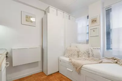 135 E 54th Street #MR3, New York, NY 10022 - Photo 4