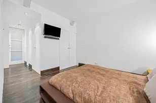 100 Central Park S, New York, NY 10019 - Photo 16