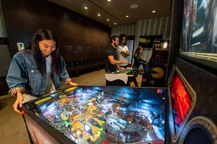 555 10th Ave, New York City, NY 10018 - Photo 4