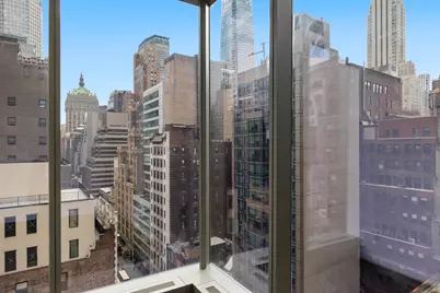 50 W 47th Street #1107, New York City, NY 10036 - Photo 4