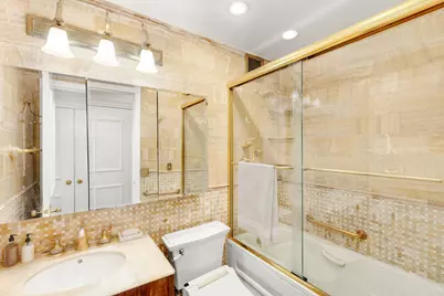 240 E 47th Street #10D, New York, NY 10017 - Photo 8