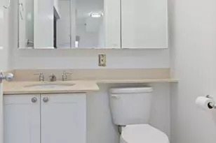 308 E 38th St, New York City, NY 10016 - Photo 10
