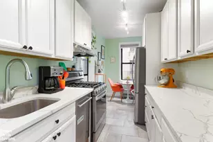 81 Ocean Pkwy, New York City, NY 11218 - Photo 2