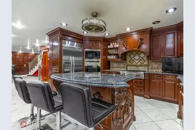 20-44 26th Street, New York City, NY 11105 - Photo 4
