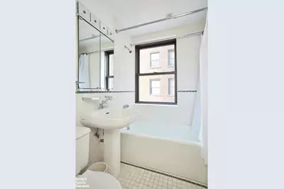 235 E 49th Street #6BC, New York City, NY 10017 - Photo 8