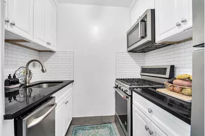 145 E 15th Street #7E, New York, NY 10003 - Photo 6