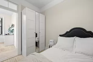 231 W 21st St, New York City, NY 10011 - Photo 6