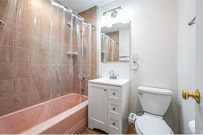 59-29 70th Street, New York City, NY 11378 - Photo 16