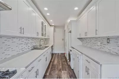 59-29 70th Street, New York City, NY 11378 - Photo 14