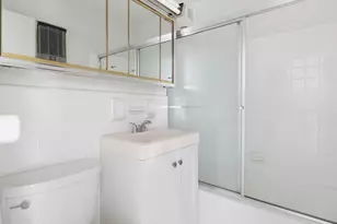 420 E 72nd St, New York City, NY 10021 - Photo 6