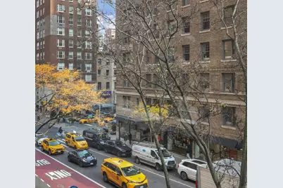 135 E 71st Street #3D, New York, NY 10021 - Photo 8