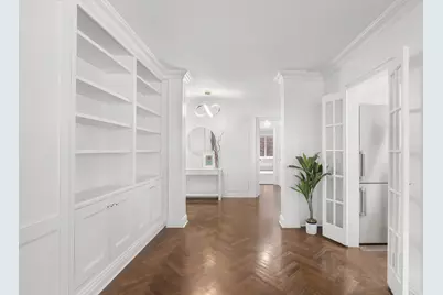 135 E 71st Street #3D, New York, NY 10021 - Photo 4