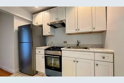 1574 3rd Avenue #3S, New York City, NY 10128 - Photo 2