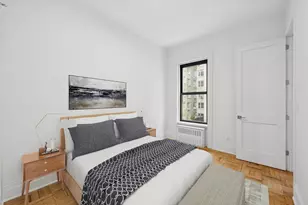 130 W 80th St, New York City, NY 10024 - Photo 2