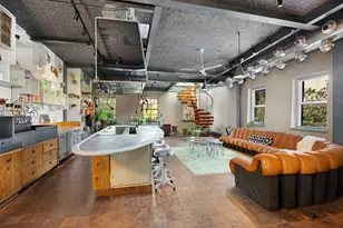 527 Hudson St, New York City, NY 10014 - Photo 8