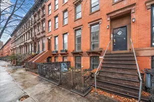 135 St James Pl, Brooklyn, NY 11238 - Photo 2