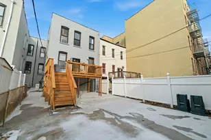 35-33 34th St, New York City, NY 11106 - Photo 18