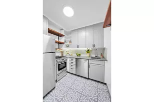 345 E 73rd St, New York City, NY 10021 - Photo 4