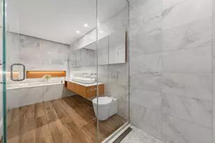 318 E 81st St, New York City, NY 10028 - Photo 6