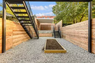 94 Pioneer St, Brooklyn, NY 11231 - Photo 18