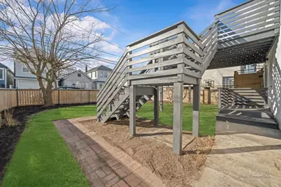 318 Beach 101st Street, Rockaway Beach, NY 11694 - Photo 4