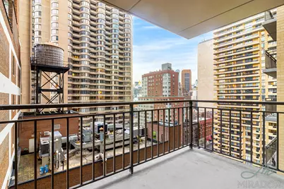 330 E 39th Street #28R, New York City, NY 10016 - Photo 2