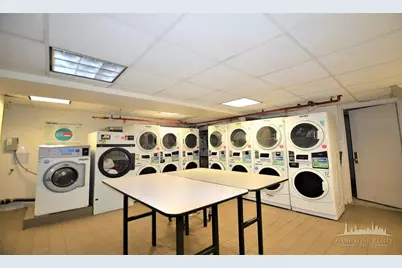 95 Christopher Street #8j, New York, NY 10014 - Photo 6