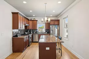 455 E 26th St, New York City, NY 11226 - Photo 8