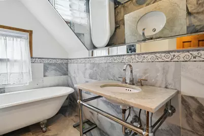 455 E 26th Street, New York City, NY 11226 - Photo 14