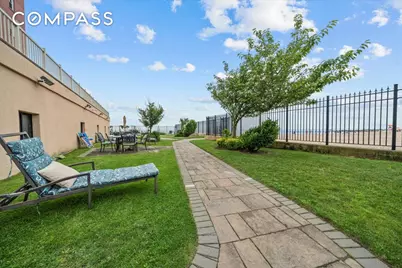 286 Corbin Place #1D, New York City, NY 11235 - Photo 8