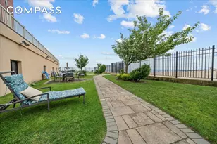 286 Corbin Pl, Brooklyn, NY 11235 - Photo 8