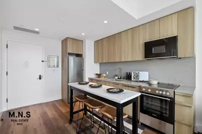 34-35 44th Street #1225, New York City, NY 11101 - Photo 4