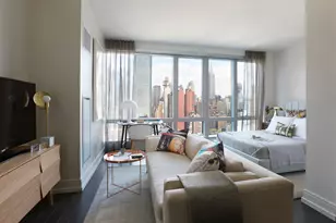 555 10th Ave, New York, NY 10018 - Photo 1