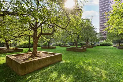 150 W End Avenue #21M, New York City, NY 10023 - Photo 12