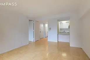 236 E 47th St, New York, NY 10017 - Photo 2