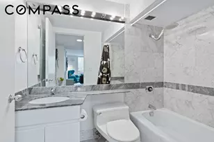 236 E 47th St, New York City, NY 10017 - Photo 6