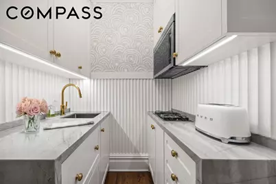 23 E 74th Street #7E, New York City, NY 10021 - Photo 4