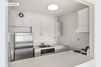 25-40 Shore Boulevard #1O, Astoria, NY 11102 - Photo 4