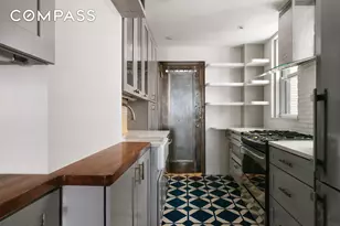 11 W 69th St, New York, NY 10023 - Photo 4